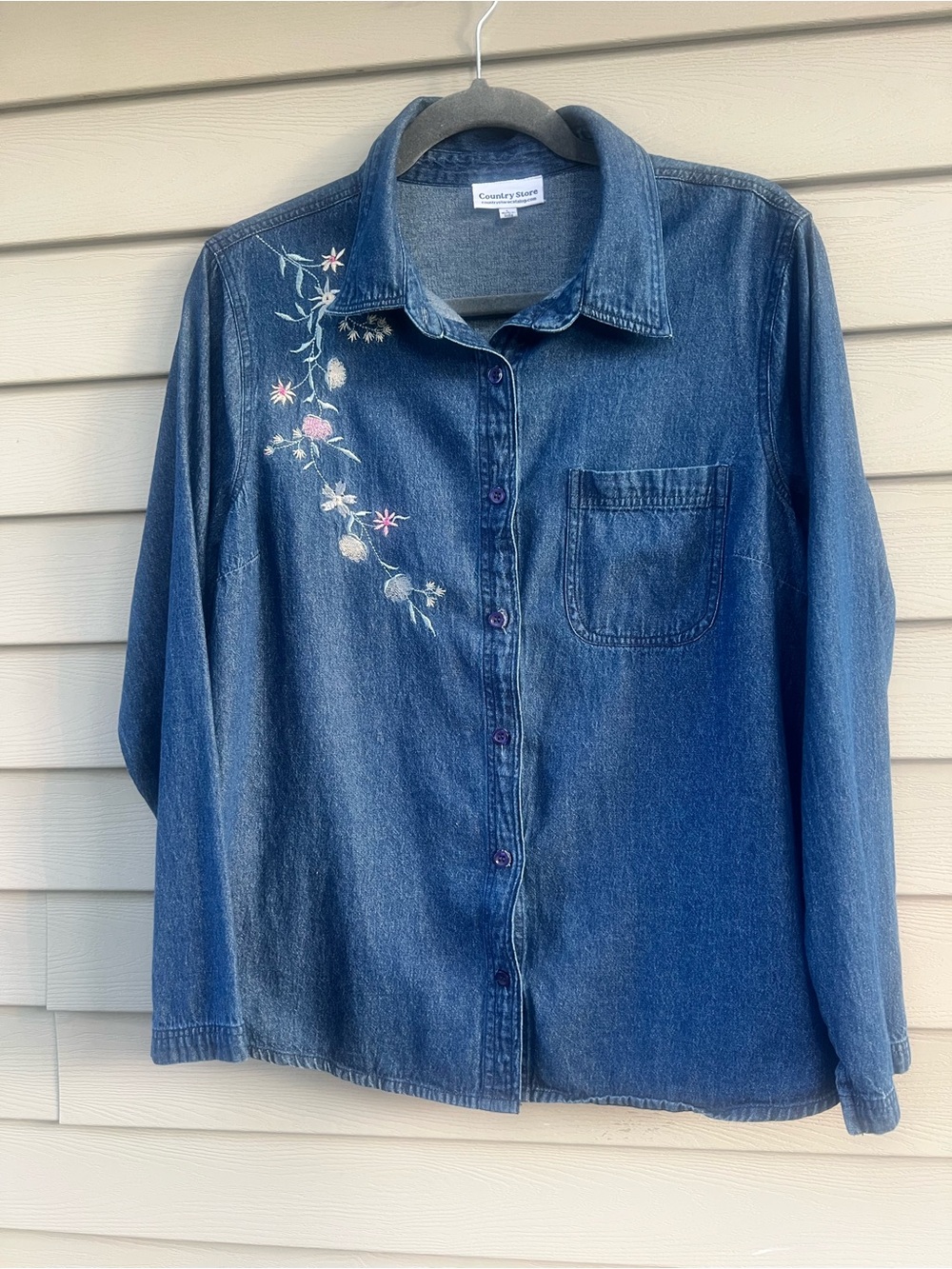 Country Store Women's Blue Denim Button-Down Shirt with Floral Embroidery size L